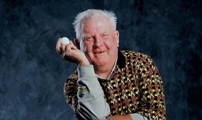 Moe Norman Holding a golf ball